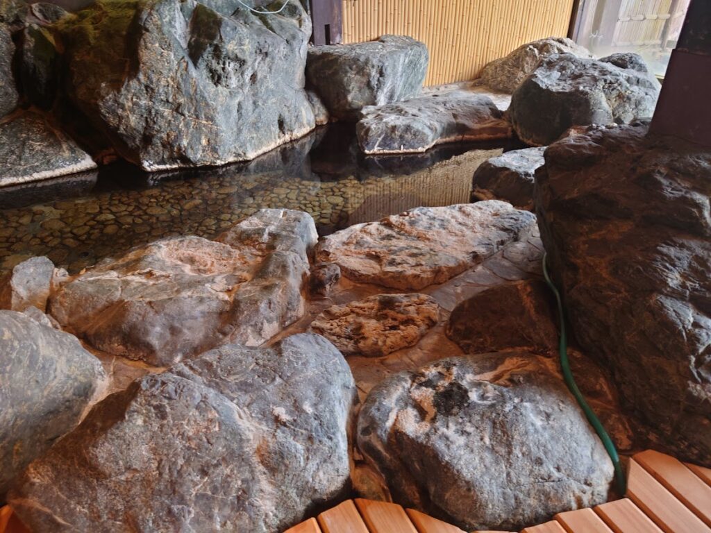 猿ヶ京ホテル　岩風呂